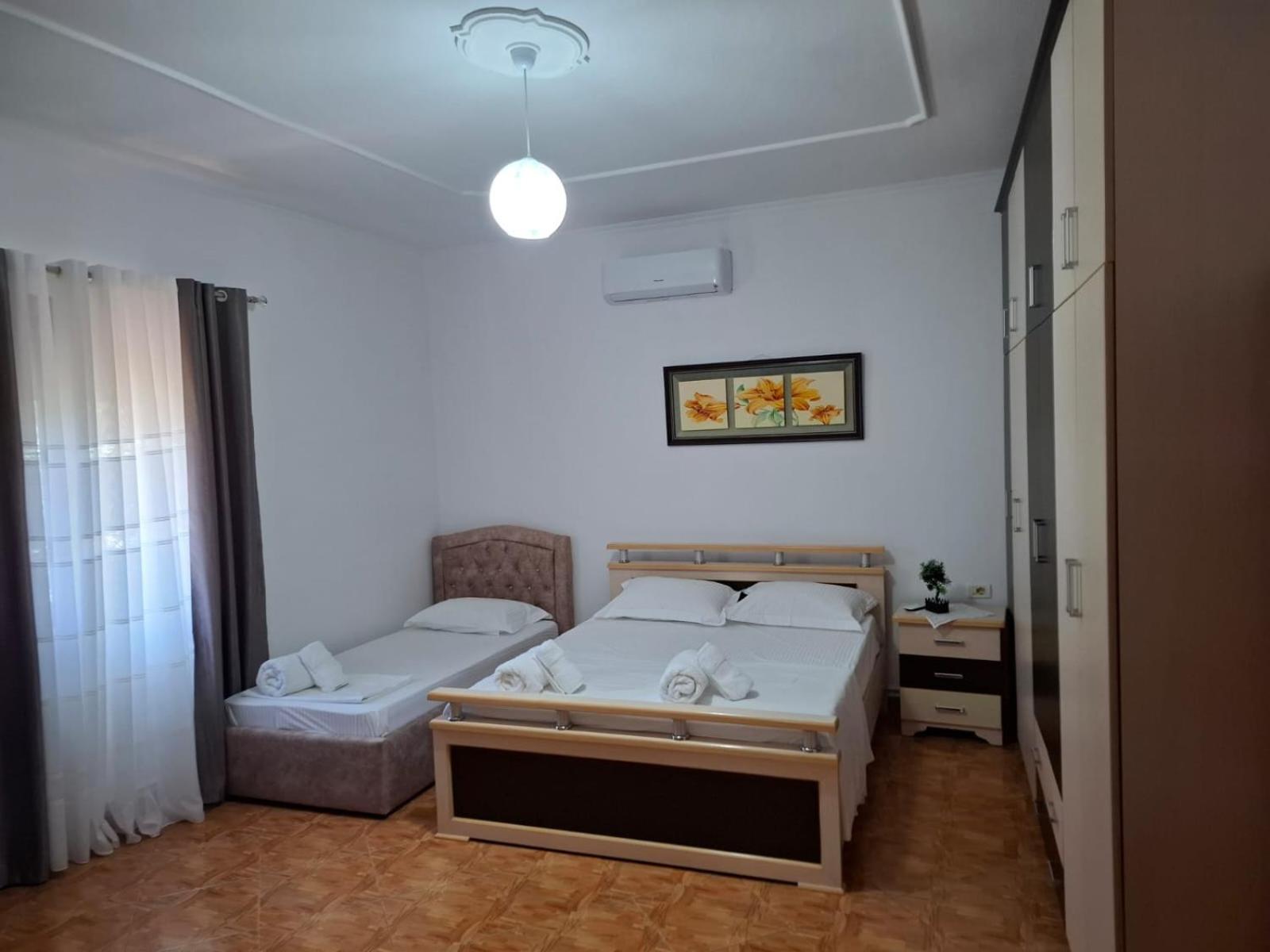 Xheison Apartment