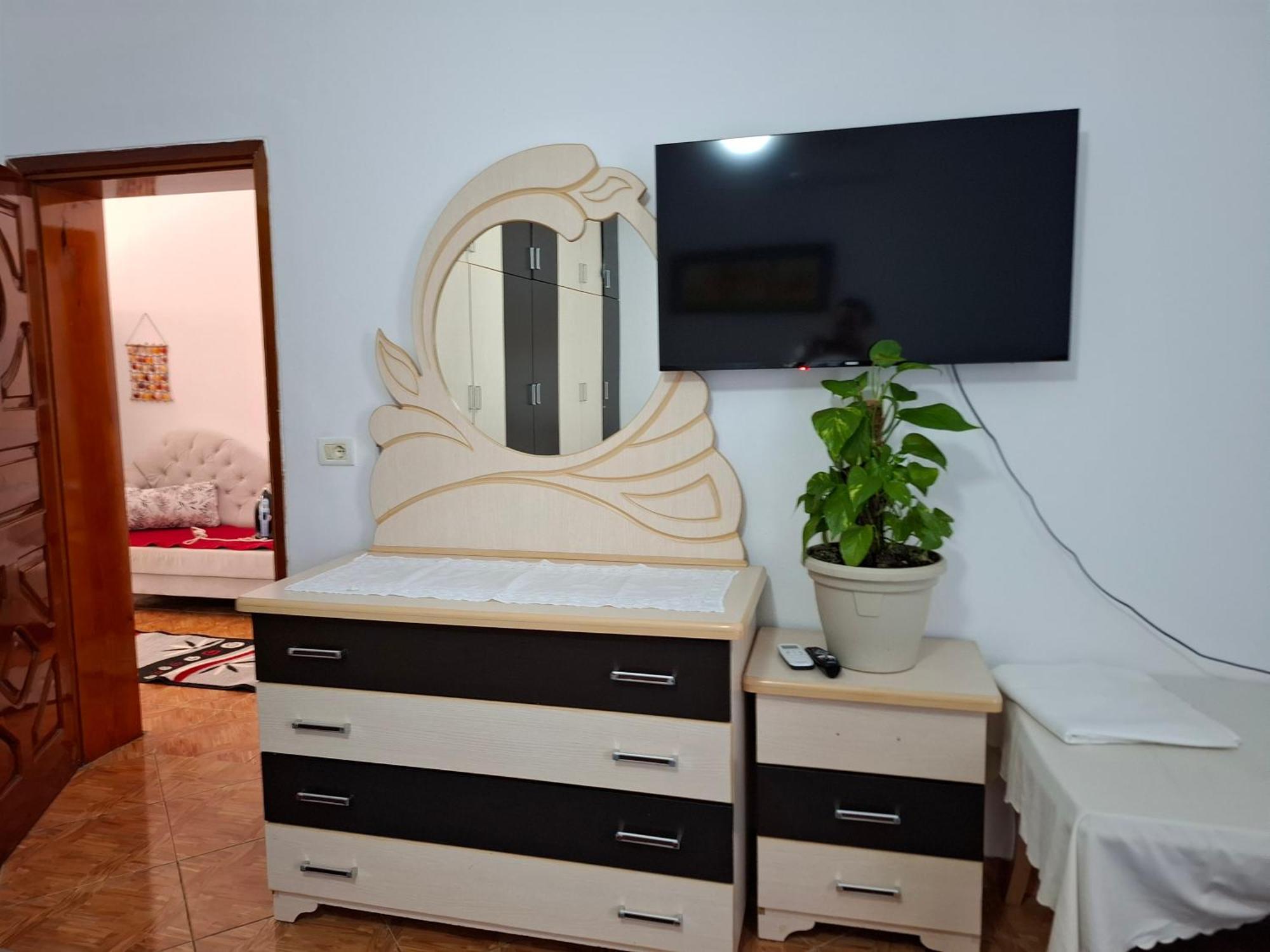 Xheison Apartment