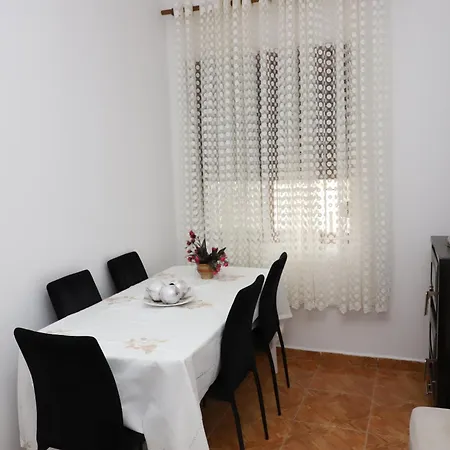 Apartment Xheison Berat Exterior photo