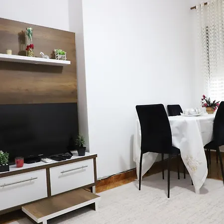 Apartment Xheison Berat Exterior photo