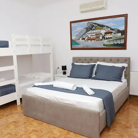 Apartment Xheison Berat Exterior photo