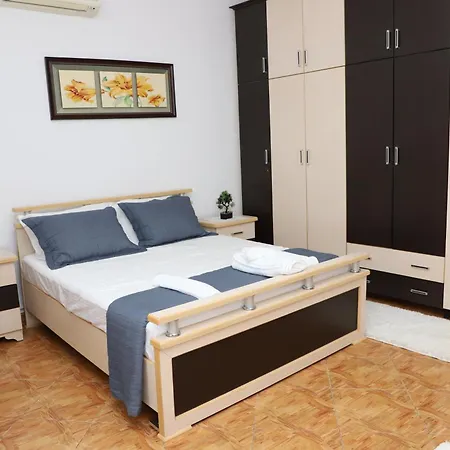 Apartment Xheison Berat Exterior photo