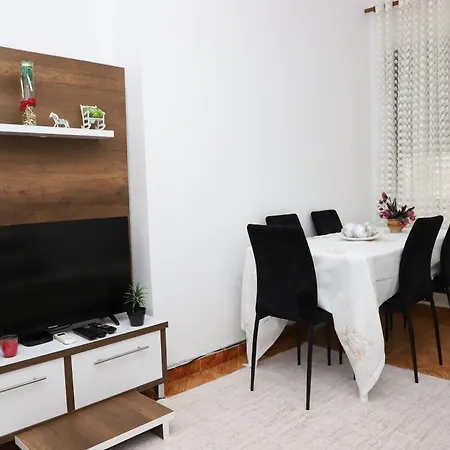 Apartment Xheison Berat Exterior photo