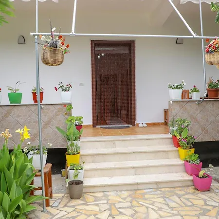 Apartment Xheison Berat Exterior photo