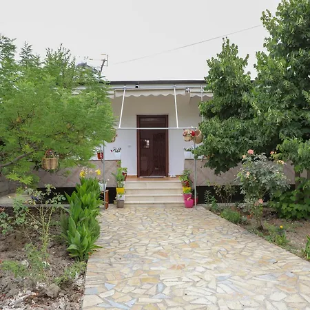 Apartment Xheison Berat Exterior photo